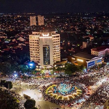 Muong Thanh Grand Phuong Dong Hotel Vinh Exterior photo