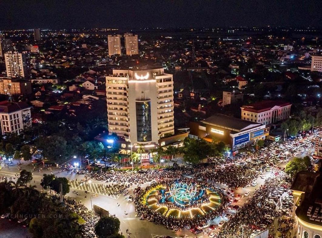 Muong Thanh Grand Phuong Dong Hotel Vinh Exterior photo